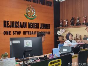 Kades di Jember Dilaporkan Warga ke Kejaksaan Dugaan Korupsi Anggaran Desa