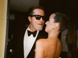 Gaya Brad Pitt dan Ines de Ramon Pamer Kemesraan di Pernikahan Taylor Swift