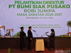 Bupati Afni Lantik Robi Junipa Direktur BUMD PT Bumi Siak Pusako!