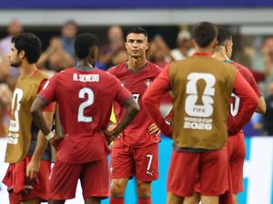 Rooney Nilai Pemain Portugal Nggak Enjoy Main Bareng Ronaldo
