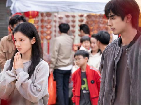 Drama China Love for You (2026) Song Weilong dan Zhang Jingyi dalam drama China Love for You (2026).