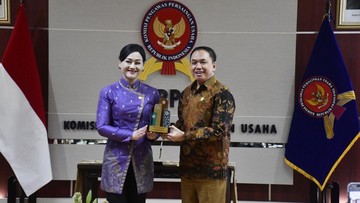 KPPU &amp; OJK Sinergi Jaga Persaingan Usaha Sehat di Sektor Jasa Keuangan