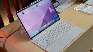 Wujud Lenovo Idea Tab Pro Gen 2, Tablet Rasa Laptop Harga Rp8 Jutaan