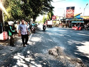Detik-detik Ngeri Lansia Brebes Ditabrak Motor hingga Kaki Putus Seketika