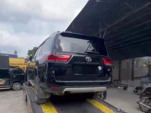 KPK Temukan Land Cruiser Suap yang Disembunyikan Bupati Kuansing di Siantar
