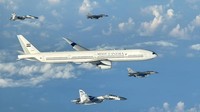 Momen Pesawat PM India Modi Dikawal Jet Tempur saat Masuki Wilayah RI