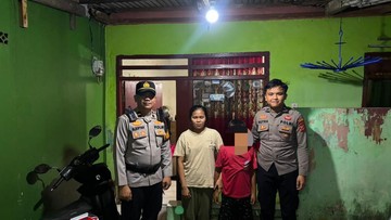 Bocah 10 Tahun Terpisah dari Ortu di Stadion Pakansari, Polisi Antar Pulang