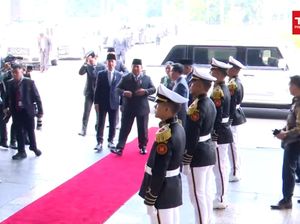 Prabowo dan Gibran Tiba di Gedung DPR Jelang Kunjungan PM India Modi