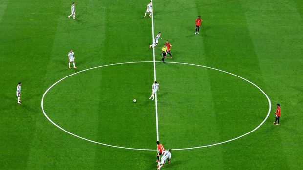 SOCCER-WORLDCUP-ARG-EGY/ Soccer Football - FIFA World Cup 2026 - Round of 16 - Argentina v Egypt - Atlanta Stadium, Atlanta, Georgia, U.S. - July 7, 2026 General view of the kick off at the start of the match REUTERS/Marco Bello