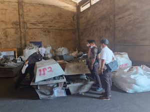 Kejagung Sita 104 Ton Timah Milik Bos Smelter Terpidana Korupsi Timah