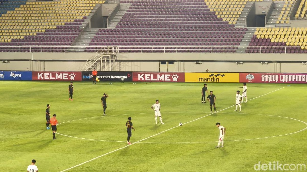 Timnas U-17 mengalahkan Malaysia dengan skor telak 3-0. Foto: Agil Trisetiawan Putra/detikJateng