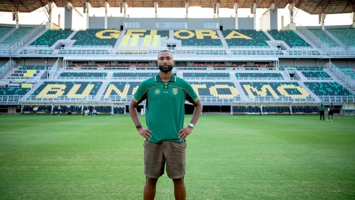 Yuran Fernandes resmi berseragam Persebaya Surabaya