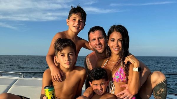 Potret Liburan Istri Messi dari Stadion, Disneyland, Sampai Bersantai di Atas Yacht