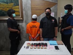 Pengedar Narkoba di Bekasi Ditangkap, Sita Sabu Dikemas Pakan Burung