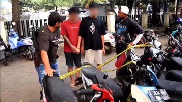 Polisi Tangkap 2 Pria di Jakbar Curi Motor untuk Beli Sabu dan Obat Keras