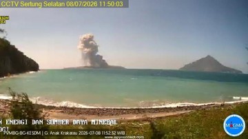 BMKG Terus Pantau Aktivitas Muka Air Laut Saat Erupsi Gunung Anak Krakatau