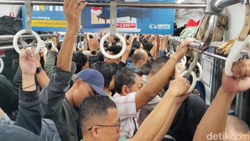 Sempat Tertahan Sebelum Stasiun UP, KRL Red Line Kembali Normal