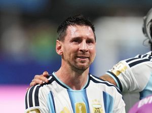 Serupa Tak Sama Tangis Messi dan Ronaldo