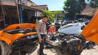 McLaren Kecelakaan sampai Terbelah Dua, Nyetir Supercar Nggak Bisa Asal