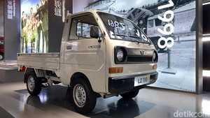 Wujud Mobil Pertama yang Dibuat Wuling