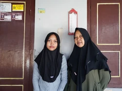 Pengumuman SNBP Diwarnai Tangis, Putri Pedagang Air Kemasan Kuliah Gratis di UGM