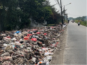 Miris! Taman Indah di Bekasi Berubah Jadi TPS Liar