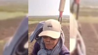Bak Doraemon Petani di Tuban Viral Terbang Pakai Drone