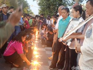 Ratusan Dokter-Perawat di Kupang Bakar Lilin Tuntut Keadilan untuk dr. Icha