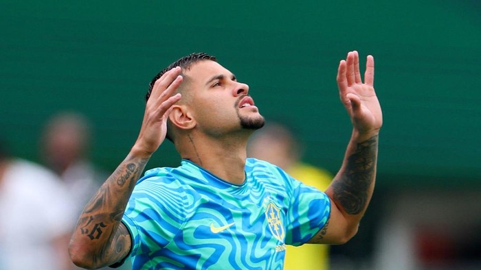 Bruno Guimaraes minta Newcastle United menjualnya ke Arsenal.