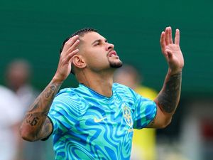 Guimaraes ke Newcastle: Tolong Jual Saya ke Arsenal
