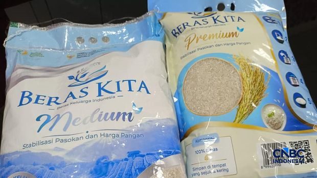 Direktur Utama Perum Bulog Ahmad Rizal Ramdhani saat ditemui di instansi Kementan, Jakarta, Kamis (9/7/2026). (CNBC Indonesia/Martyasari Rizki)