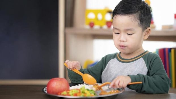Food noise dapat mendorong anak jadi makan lebih sering meskipun sebenarnya tidak lapar. Kebiasaan sejak dini agar anak tidak gampang sakit
