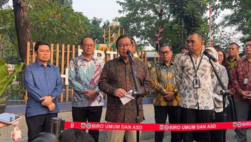 Pramono Buka Peluang 6 Halte Transjakarta Dikelola Bareng Swasta