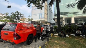 Kaca Kantor BGN Pecah, Mobil Inafis Cek ke Lokasi