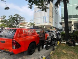 Kaca Kantor BGN Pecah, Mobil Inafis Cek ke Lokasi