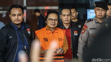 KPK Tahan Mantan Sekjen MPR Ma'ruf Cahyono di Kasus Gratifikasi