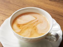 Resep Jasmine Milk Tea Hangat yang Creamy, Teman Sarapan Nikmat