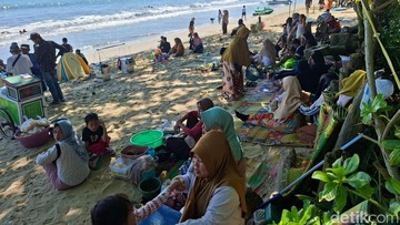 Anak Krakatau Sempat Erupsi, Pengelola Pastikan Pantai Anyer-Carita Aman