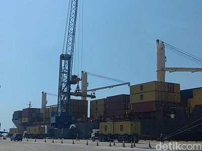 Begini Kesibukan Pelabuhan Patimban, Pendorong Industri Jabar-Jateng