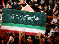 Pemimpin Tertinggi Iran Ali Khamenei Dimakamkan di Makam Suci Imam Reza