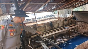 Polisi Gerebek Kilang Minyak Ilegal di Muba, 3 Orang Diamankan