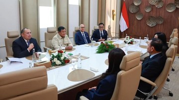Prabowo Didampingi Bos Danantara Bertemu 3 Eks PM Thailand, Ini yang Dibahas