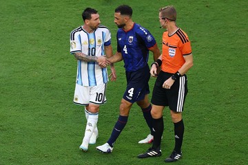 Cerita Bek Cape Verde: Cek Messi Manusia atau Bukan