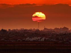 Hamas Bubarkan Pemerintahan Gaza, Apa Alasannya?