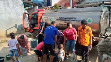 3 Kampung di Rancabungur Bogor Kekeringan, Warga Sampai Beli Air Bersih