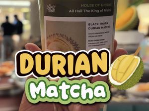 Video Unik! Minuman Ini Padukan Ceremonial Matcha dan Durian Black Thorn