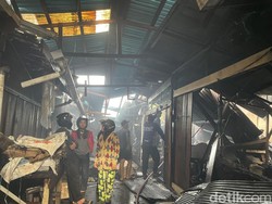 Pasar Lima Banjarmasin Terbakar, 162 Kios Hangus