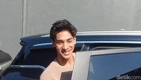 Kenzy Ajak Andre Taulany Hidup Sehat