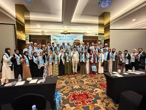 Le Minerale Lepas 35 Calon Jemaah Umrah ke Tanah Suci