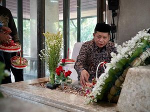Menkop Ziarah ke Makam Bung Hatta dalam Rangkaian Menuju Puncak Harkopnas